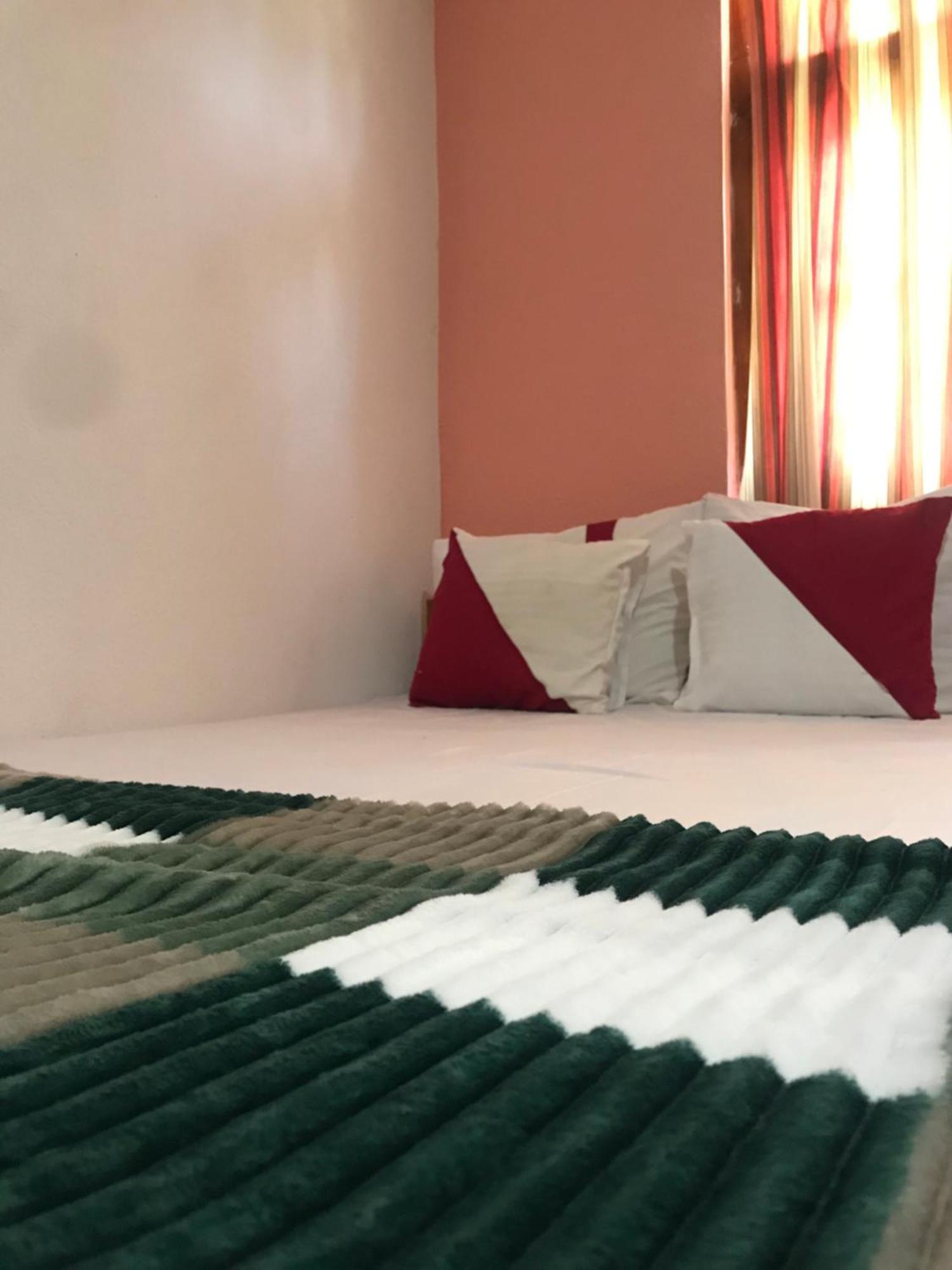 Aurora Residence נוארה אליה מראה חיצוני תמונה